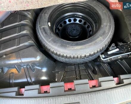 Червоний Рено Меган, об'ємом двигуна 1.5 л та пробігом 161 тис. км за 8650 $, фото 15 на Automoto.ua