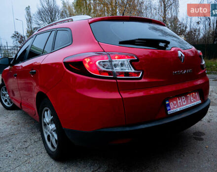 Красный Рено Меган, объемом двигателя 1.5 л и пробегом 156 тыс. км за 9300 $, фото 2 на Automoto.ua