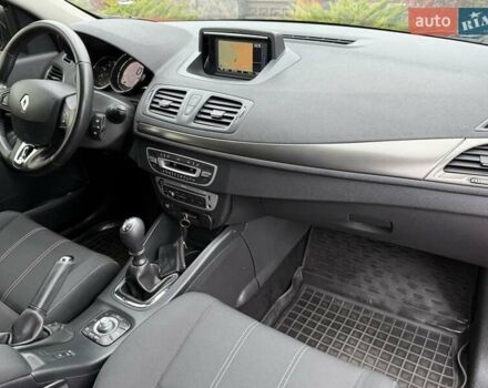 Червоний Рено Меган, об'ємом двигуна 1.5 л та пробігом 160 тис. км за 8800 $, фото 52 на Automoto.ua
