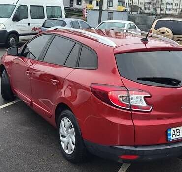 Красный Рено Меган, объемом двигателя 1.46 л и пробегом 160 тыс. км за 8700 $, фото 2 на Automoto.ua