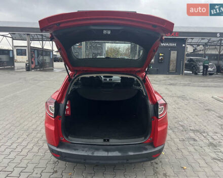 Красный Рено Меган, объемом двигателя 1.5 л и пробегом 224 тыс. км за 8100 $, фото 4 на Automoto.ua