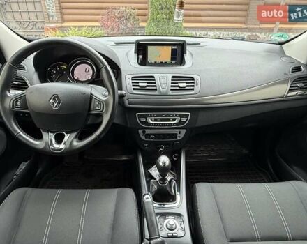 Червоний Рено Меган, об'ємом двигуна 1.5 л та пробігом 160 тис. км за 8800 $, фото 54 на Automoto.ua