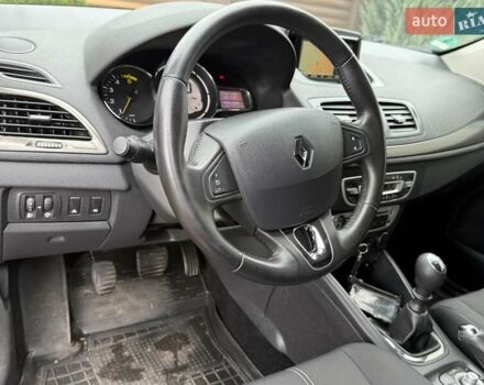 Червоний Рено Меган, об'ємом двигуна 1.5 л та пробігом 160 тис. км за 8800 $, фото 43 на Automoto.ua