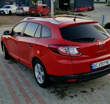 Червоний Рено Меган, об'ємом двигуна 1.5 л та пробігом 214 тис. км за 7300 $, фото 2 на Automoto.ua