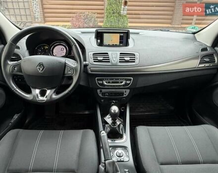 Червоний Рено Меган, об'ємом двигуна 1.5 л та пробігом 160 тис. км за 8800 $, фото 55 на Automoto.ua