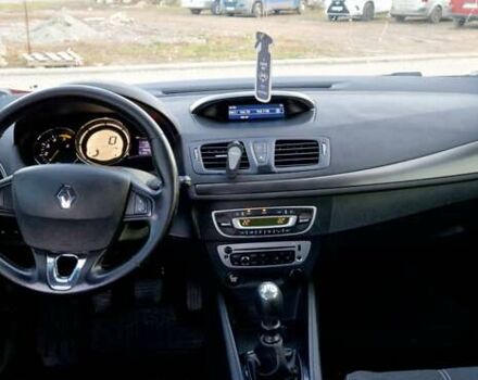 Червоний Рено Меган, об'ємом двигуна 1.5 л та пробігом 214 тис. км за 7300 $, фото 15 на Automoto.ua