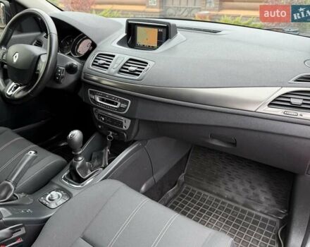 Червоний Рено Меган, об'ємом двигуна 1.5 л та пробігом 160 тис. км за 8800 $, фото 51 на Automoto.ua