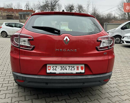 Красный Рено Меган, объемом двигателя 1.5 л и пробегом 250 тыс. км за 8999 $, фото 5 на Automoto.ua