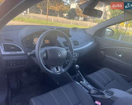 Красный Рено Меган, объемом двигателя 1.5 л и пробегом 250 тыс. км за 8150 $, фото 19 на Automoto.ua