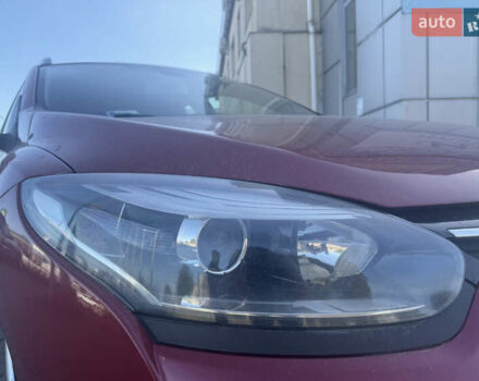 Красный Рено Меган, объемом двигателя 1.5 л и пробегом 250 тыс. км за 8150 $, фото 12 на Automoto.ua