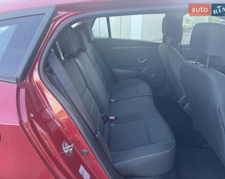 Красный Рено Меган, объемом двигателя 1.5 л и пробегом 250 тыс. км за 8150 $, фото 33 на Automoto.ua