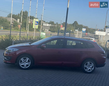 Красный Рено Меган, объемом двигателя 1.5 л и пробегом 250 тыс. км за 8150 $, фото 3 на Automoto.ua