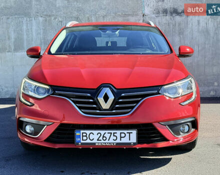 Красный Рено Меган, объемом двигателя 1.2 л и пробегом 130 тыс. км за 10200 $, фото 2 на Automoto.ua