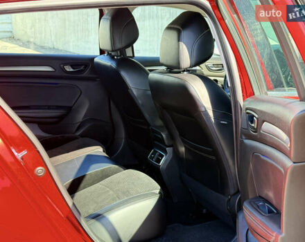 Красный Рено Меган, объемом двигателя 1.2 л и пробегом 130 тыс. км за 10200 $, фото 10 на Automoto.ua