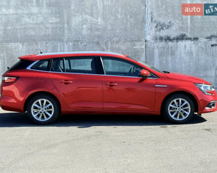 Красный Рено Меган, объемом двигателя 1.2 л и пробегом 130 тыс. км за 10200 $, фото 6 на Automoto.ua