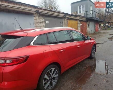 Красный Рено Меган, объемом двигателя 1.46 л и пробегом 235 тыс. км за 14000 $, фото 3 на Automoto.ua