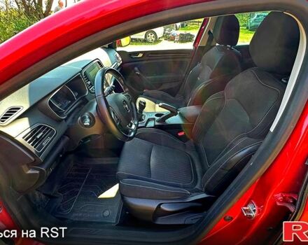 Красный Рено Меган, объемом двигателя 1.5 л и пробегом 164 тыс. км за 14000 $, фото 11 на Automoto.ua