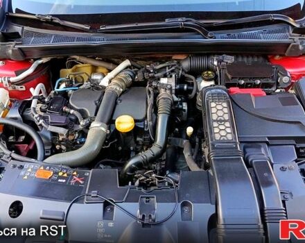 Красный Рено Меган, объемом двигателя 1.5 л и пробегом 220 тыс. км за 12000 $, фото 11 на Automoto.ua