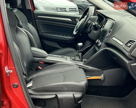 Красный Рено Меган, объемом двигателя 1.5 л и пробегом 209 тыс. км за 13665 $, фото 40 на Automoto.ua