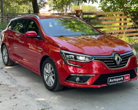 Красный Рено Меган, объемом двигателя 1.5 л и пробегом 202 тыс. км за 12480 $, фото 2 на Automoto.ua