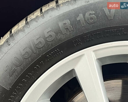 Красный Рено Меган, объемом двигателя 1.5 л и пробегом 209 тыс. км за 13665 $, фото 23 на Automoto.ua