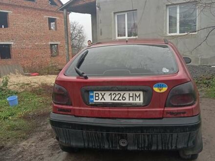 Красный Рено Меган, объемом двигателя 1.6 л и пробегом 288 тыс. км за 1200 $, фото 1 на Automoto.ua