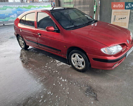 Красный Рено Меган, объемом двигателя 1.6 л и пробегом 290 тыс. км за 1700 $, фото 1 на Automoto.ua