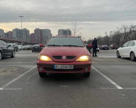 Красный Рено Меган, объемом двигателя 1.4 л и пробегом 400 тыс. км за 1000 $, фото 1 на Automoto.ua