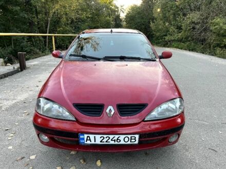 Рено Меган 1999 в Киеве на Automoto.ua Красный Рено Меган, объемом двигателя 1.4 л и пробегом 300 тыс. км за 1699 $, фото 1 на Automoto.ua