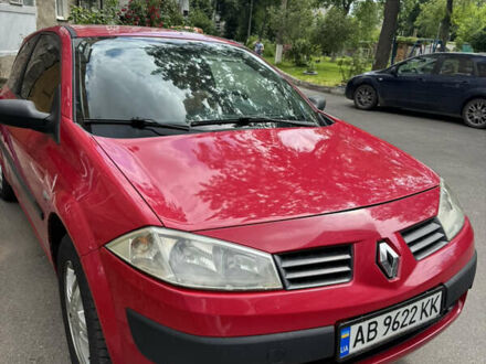 Рено Меган 2004 в Виннице на Automoto.ua Красный Рено Меган, объемом двигателя 1.6 л и пробегом 285 тыс. км за 4500 $, фото 1 на Automoto.ua