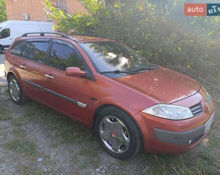 Рено Меган 2004 в Кропивницком (Кировограде) на Automoto.ua Красный Рено Меган, объемом двигателя 2 л и пробегом 280 тыс. км за 5600 $, фото 1 на Automoto.ua