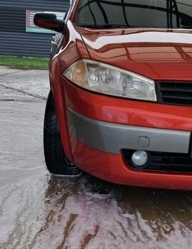 Червоний Рено Меган, об'ємом двигуна 1.46 л та пробігом 300 тис. км за 5700 $, фото 1 на Automoto.ua