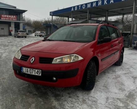 Красный Рено Меган, объемом двигателя 1.5 л и пробегом 320 тыс. км за 2000 $, фото 1 на Automoto.ua