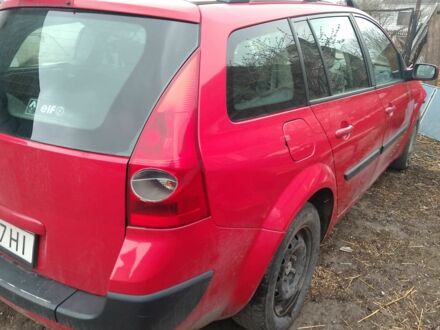 Красный Рено Меган, объемом двигателя 1.6 л и пробегом 1 тыс. км за 1600 $, фото 1 на Automoto.ua