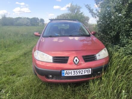 Рено Меган 2005 в Першотравенске на Automoto.ua Красный Рено Меган, объемом двигателя 1.6 л и пробегом 195 тыс. км за 6500 $, фото 1 на Automoto.ua