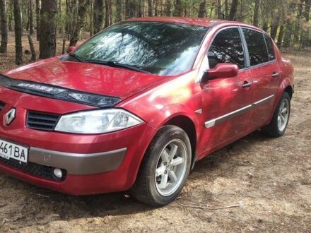 Рено Меган 2005 в Первомайск на Automoto.ua Красный Рено Меган, объемом двигателя 1.4 л и пробегом 150 тыс. км за 3500 $, фото 1 на Automoto.ua