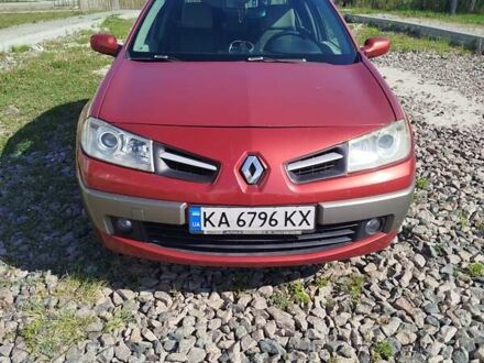 Рено Меган 2006 в Киеве на Automoto.ua Красный Рено Меган, объемом двигателя 1.6 л и пробегом 242 тыс. км за 4700 $, фото 1 на Automoto.ua