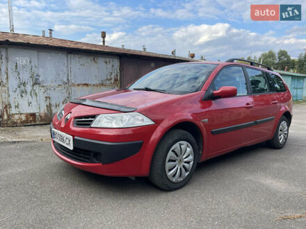 Рено Меган 2006 в Киеве на Automoto.ua Красный Рено Меган, объемом двигателя 1.39 л и пробегом 198 тыс. км за 4444 $, фото 1 на Automoto.ua