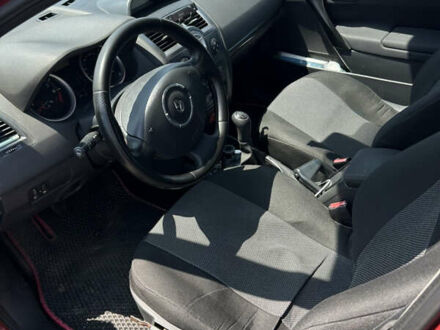 Червоний Рено Меган, об'ємом двигуна 1.6 л та пробігом 320 тис. км за 3500 $, фото 1 на Automoto.ua