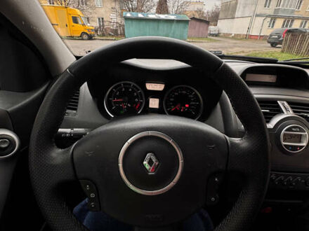 Красный Рено Меган, объемом двигателя 1.6 л и пробегом 234 тыс. км за 5200 $, фото 1 на Automoto.ua