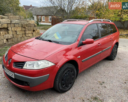 Красный Рено Меган, объемом двигателя 1.6 л и пробегом 243 тыс. км за 5500 $, фото 1 на Automoto.ua