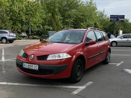 Рено Меган 2007 в Черкассах на Automoto.ua Красный Рено Меган, объемом двигателя 1.4 л и пробегом 350 тыс. км за 4499 $, фото 1 на Automoto.ua
