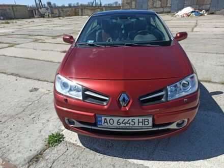 Рено Меган 2008 в Белозерке на Automoto.ua Красный Рено Меган, объемом двигателя 1.5 л и пробегом 248 тыс. км за 6600 $, фото 1 на Automoto.ua