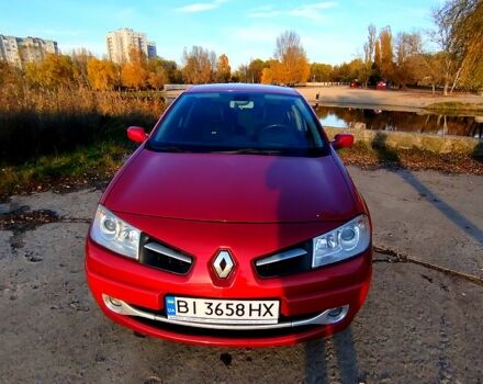 Рено Меган 2008 в Кременчуге на Automoto.ua Красный Рено Меган, объемом двигателя 1.6 л и пробегом 189 тыс. км за 5800 $, фото 1 на Automoto.ua