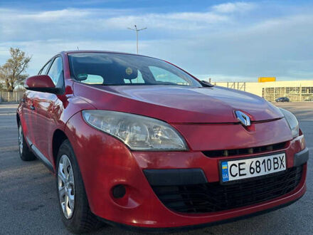 Красный Рено Меган, объемом двигателя 1.6 л и пробегом 220 тыс. км за 6500 $, фото 1 на Automoto.ua