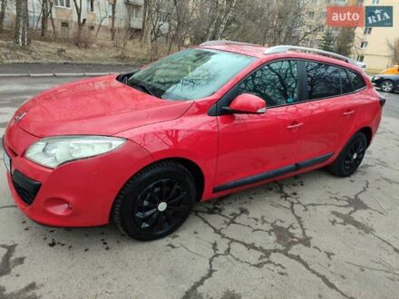 Рено Меган 2009 в Дрогобыче на Automoto.ua Красный Рено Меган, объемом двигателя 1.6 л и пробегом 255 тыс. км за 5250 $, фото 1 на Automoto.ua