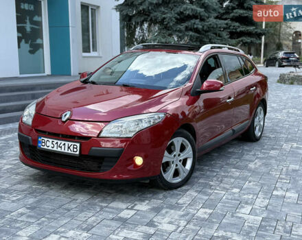 Червоний Рено Меган, об'ємом двигуна 1.46 л та пробігом 240 тис. км за 5750 $, фото 1 на Automoto.ua