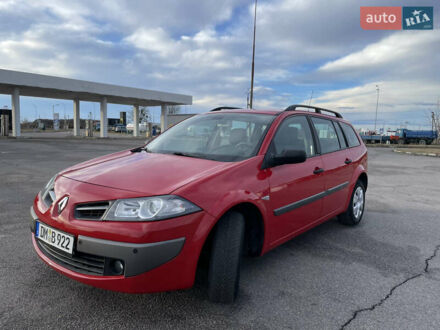 Рено Меган 2009 в Виннице на Automoto.ua Красный Рено Меган, объемом двигателя 1.6 л и пробегом 202 тыс. км за 5999 $, фото 1 на Automoto.ua