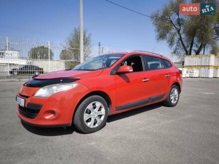 Рено Меган 2009 в Днепре (Днепропетровске) на Automoto.ua Красный Рено Меган, объемом двигателя 1.46 л и пробегом 422 тыс. км за 5700 $, фото 1 на Automoto.ua