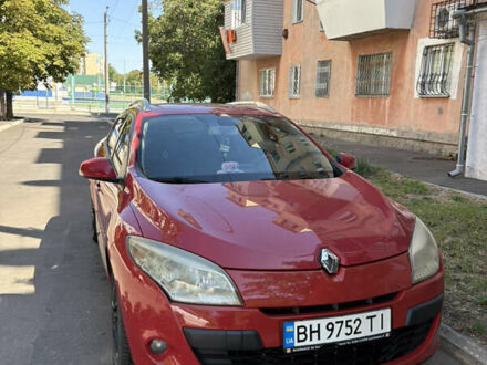 Рено Меган 2009 в Измаиле на Automoto.ua Красный Рено Меган, объемом двигателя 1.4 л и пробегом 173 тыс. км за 3600 $, фото 1 на Automoto.ua